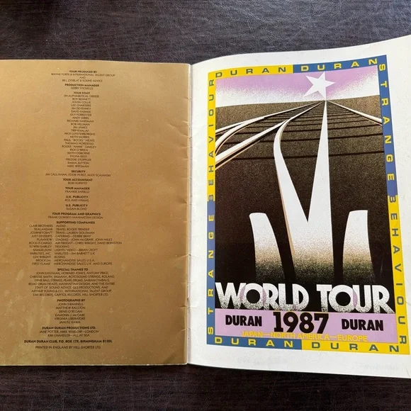 DURAN DURAN WORLD TOUR
1987 JAPAN PROGRAM BOOK
STRANGE BEHAVIOR - Picture 5 of 11